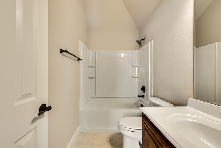 Photo 32 of 37 - 1129 Longhorn Dr, Aubrey, TX 76227