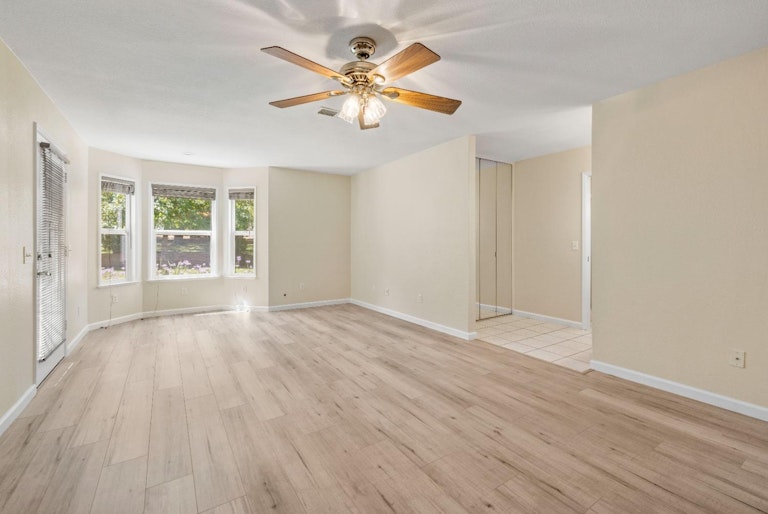 Photo 18 of 32 - 7446 Northlea Way, Citrus Heights, CA 95610