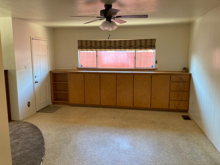 Photo 10 of 22 - 10463 Malaga Way, Rancho Cordova, CA 95670