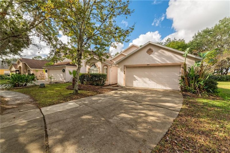 Photo 1 of 1 - 429 Bluejay Way, Orlando, FL 32828