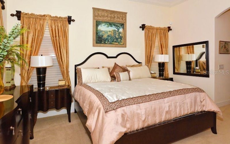 Photo 16 of 22 - 571 Putting Green Ln, Longboat Key, FL 34228
