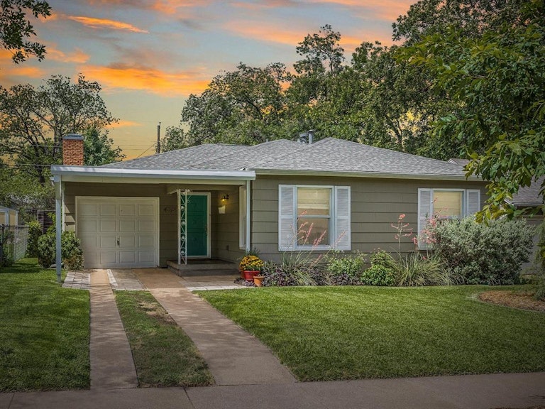 Photo 33 of 33 - 4028 Lovell Ave, Fort Worth, TX 76107