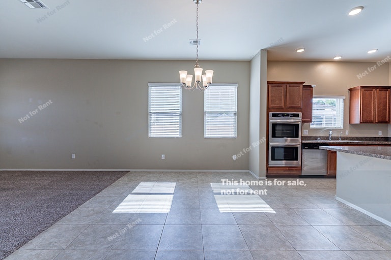 Photo 6 of 15 - 9108 W Spanish Dagger Dr, Marana, AZ 85743