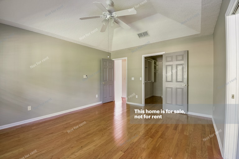 Photo 7 of 36 - 8560 Walden Glen Dr, Jacksonville, FL 32256