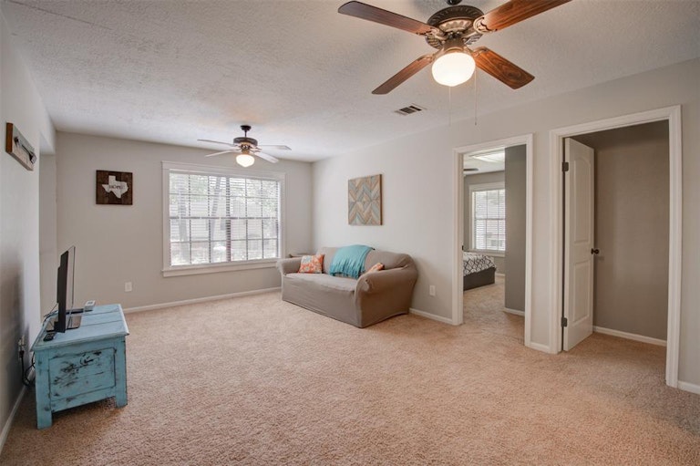 Photo 32 of 48 - 4918 Dobbin Springs Ln, Kingwood, TX 77345