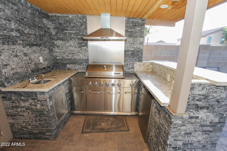 Photo 8 of 44 - 3048 W Zachary Dr, Phoenix, AZ 85027