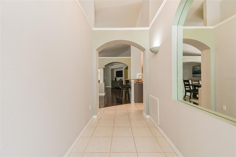 Photo 8 of 59 - 10102 Somersby Dr, Riverview, FL 33578