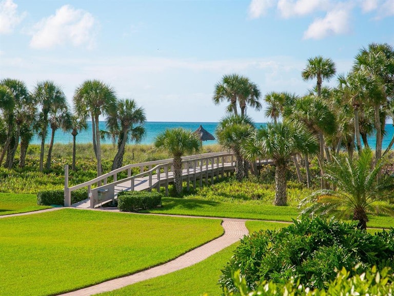 Photo 3 of 39 - 1485 Gulf Of Mexico Dr #103, Longboat Key, FL 34228