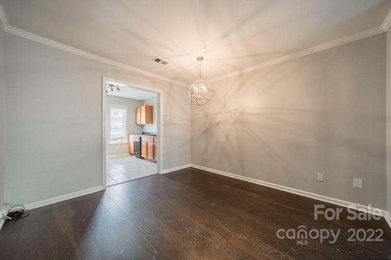 Photo 10 of 33 - 17360 Villanova Rd, Huntersville, NC 28078