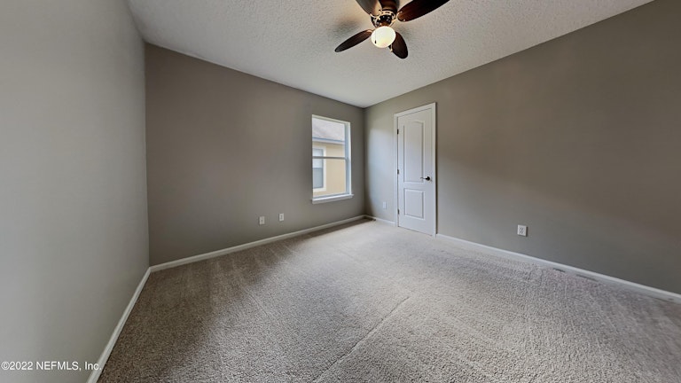 Photo 14 of 19 - 640 Acorn Chase Dr, Orange Park, FL 32065