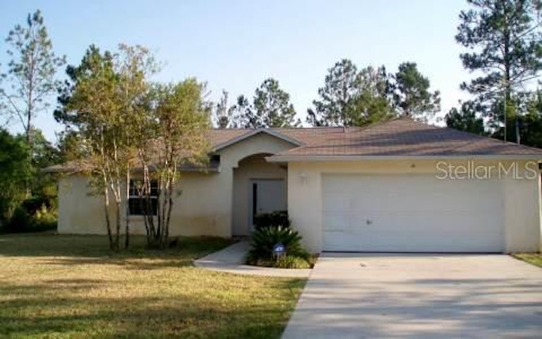 Photo 1 of 1 - 10 Slender Pl, Palm Coast, FL 32164