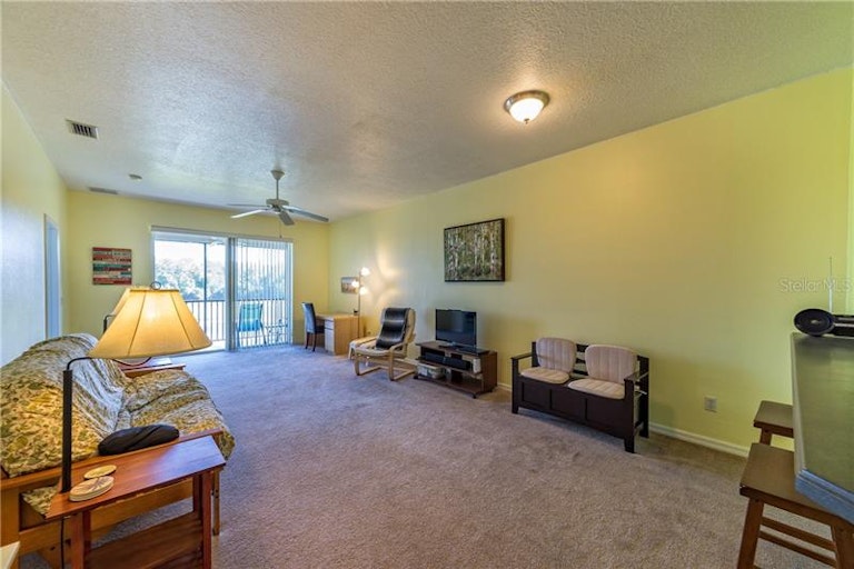 Photo 9 of 23 - 9435 Myrtle Creek Ln #310, Orlando, FL 32832