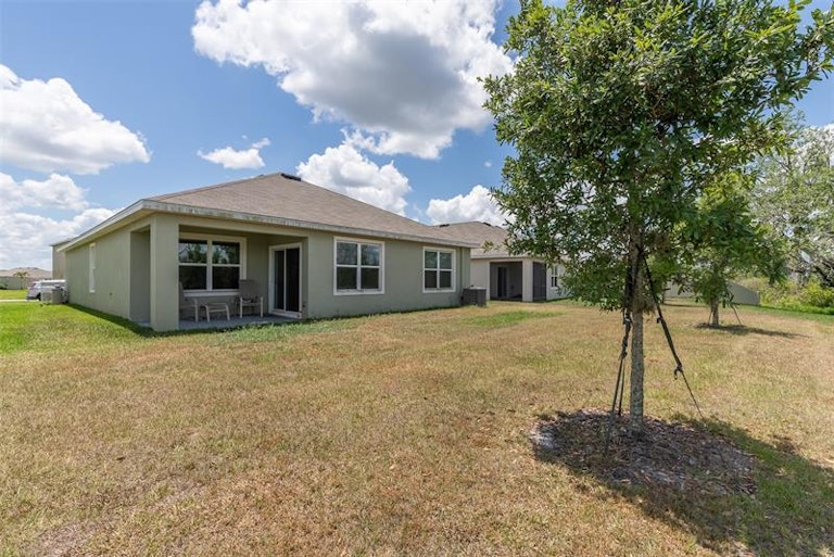 Photo 4 of 34 - 30855 Summer Sun Loop, Wesley Chapel, FL 33545