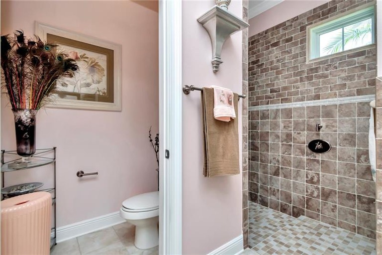 Photo 25 of 42 - 22338 Bartholdi Cir, Land O Lakes, FL 34639