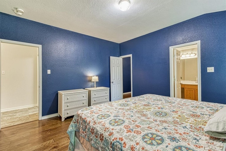 Photo 15 of 28 - 1200 Pine Portage Loop, Leander, TX 78641