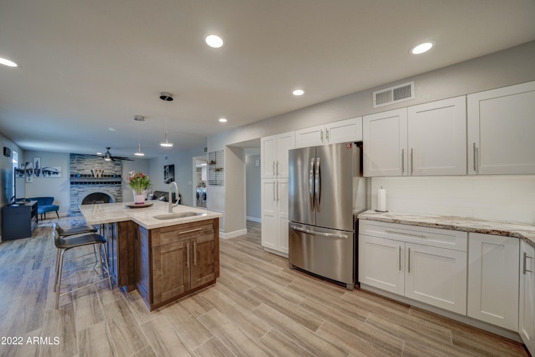 Photo 18 of 49 - 5201 E Aire Libre Ave, Scottsdale, AZ 85254
