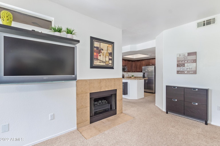 Photo 11 of 31 - 3830 E Lakewood Pkwy E #2140, Phoenix, AZ 85048