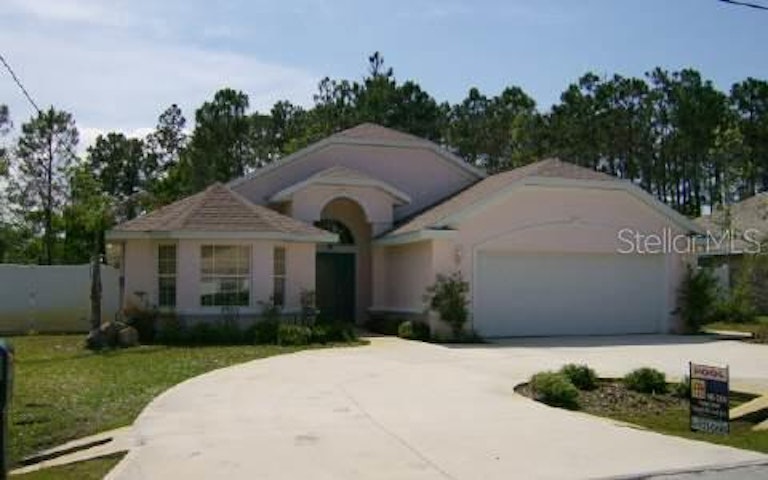 Photo 1 of 1 - 16 Roxanne Ln, Palm Coast, FL 32164
