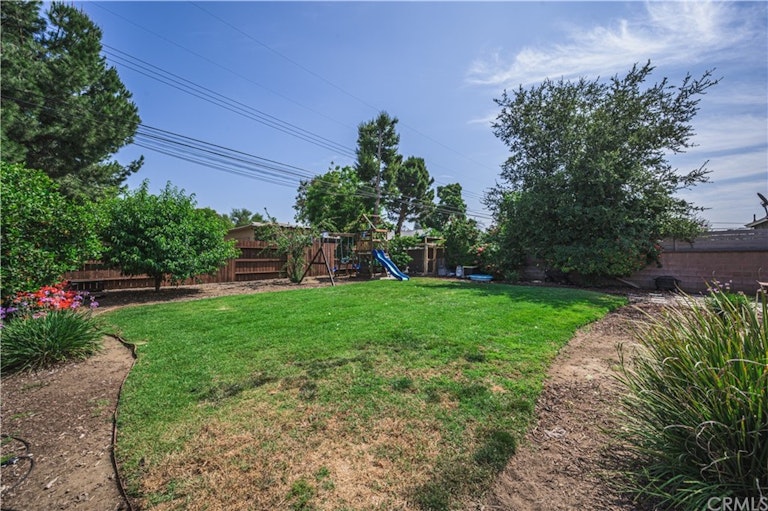 Photo 37 of 38 - 650 W Bonnie Brae Ct, Ontario, CA 91762