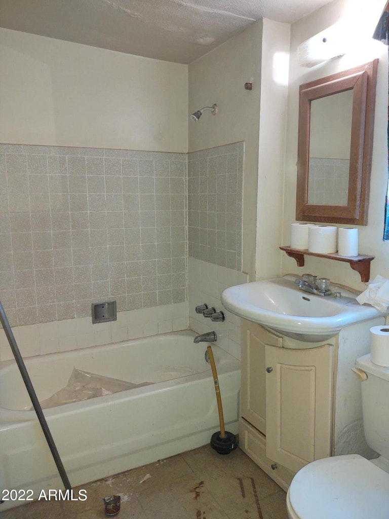 Photo 14 of 20 - 3811 S 9th St, Phoenix, AZ 85040