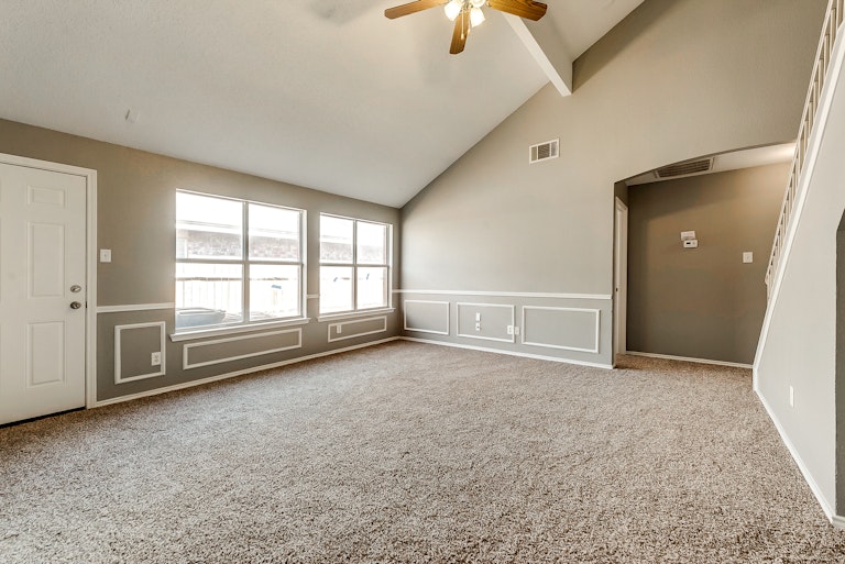 Photo 10 of 27 - 8954 Rushing River Dr, Fort Worth, TX 76118