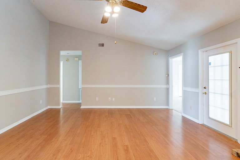 Photo 15 of 25 - 1778 Errol Woods Dr, Apopka, FL 32712