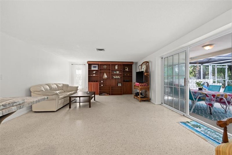 Photo 17 of 41 - 2331 Terry Ln, Sarasota, FL 34231