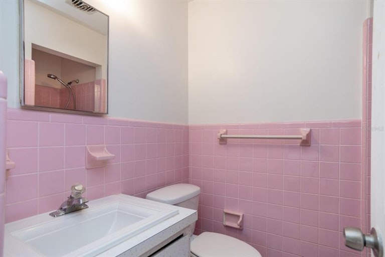 Photo 20 of 23 - 6440 27th Ave N, Saint Petersburg, FL 33710