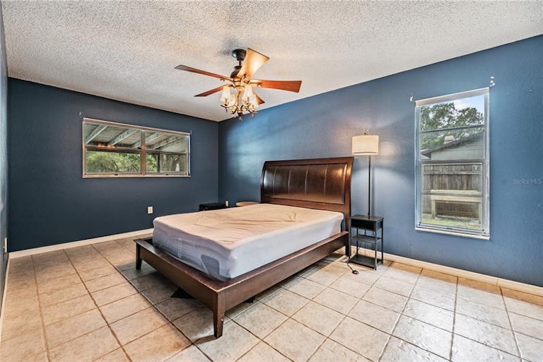 Photo 8 of 43 - 3828 Meridean Pl, Land O Lakes, FL 34639