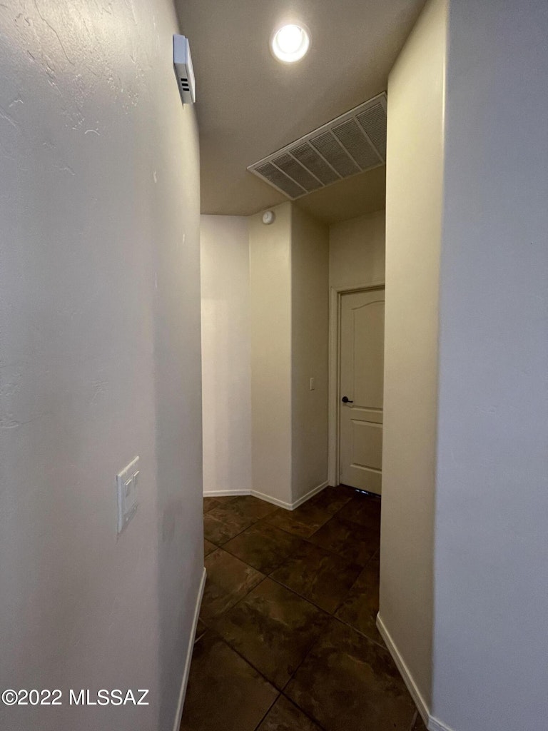 Photo 14 of 28 - 10405 S Painted Mare Dr, Vail, AZ 85641