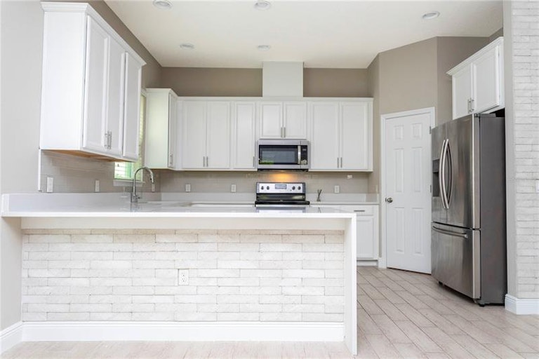 Photo 10 of 65 - 9313 Mira Valle Ln, Winter Garden, FL 34787