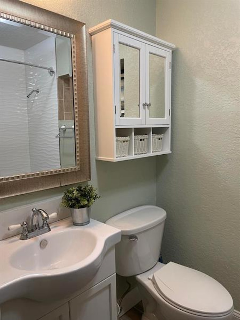 Photo 12 of 55 - 5321 18th Ave S, Gulfport, FL 33707