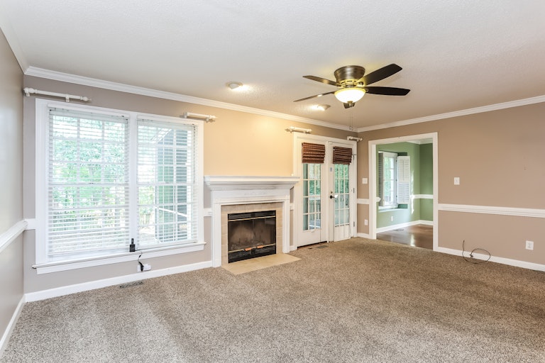 Photo 8 of 24 - 204 Sleepy Creek Dr, Clayton, NC 27520
