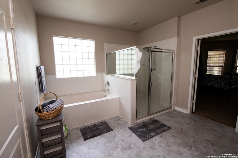 Photo 17 of 25 - 9332 Remuda Path, San Antonio, TX 78254