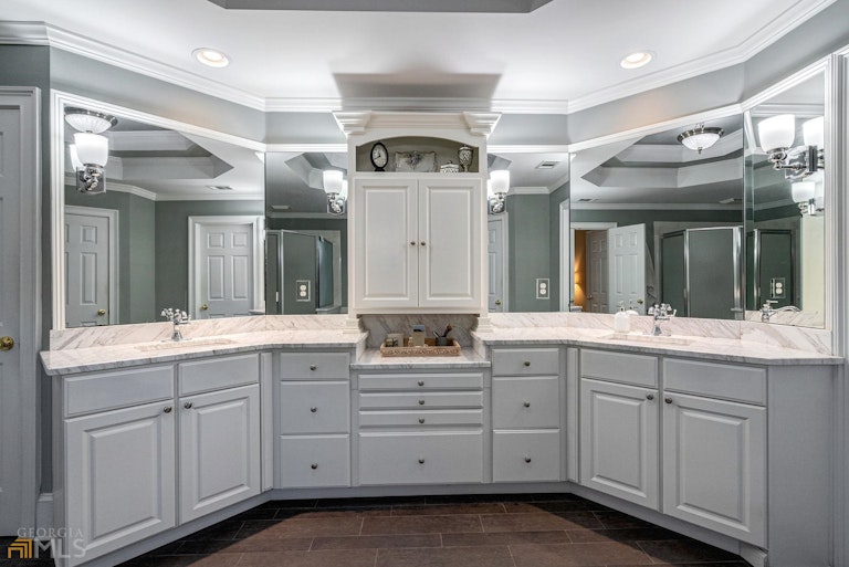 Photo 18 of 42 - 1450 Water Shine Way, Snellville, GA 30078