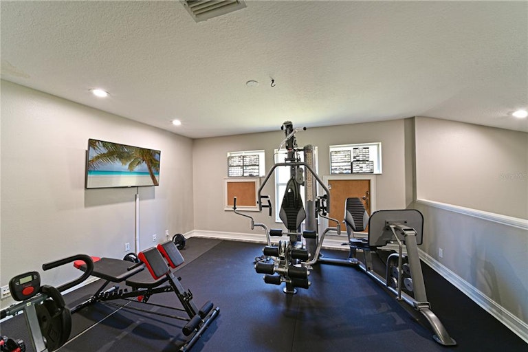 Photo 28 of 51 - 304 9th Ave E, Palmetto, FL 34221
