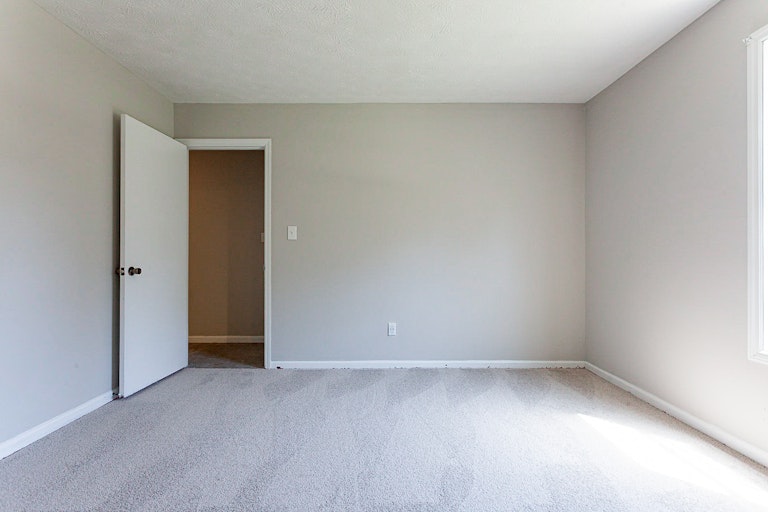 Photo 18 of 26 - 11673 Matthews Trl, Hampton, GA 30228