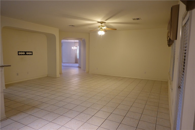 Photo 8 of 33 - 329 Island Oak Dr, Austin, TX 78748