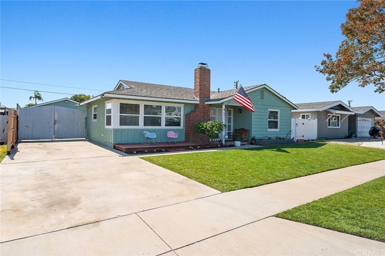 Photo 1 of 38 - 8071 San Hacienda Cir, Buena Park, CA 90620