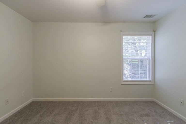 Photo 20 of 42 - 8775 Amberfield Dr, Gainesville, GA 30506