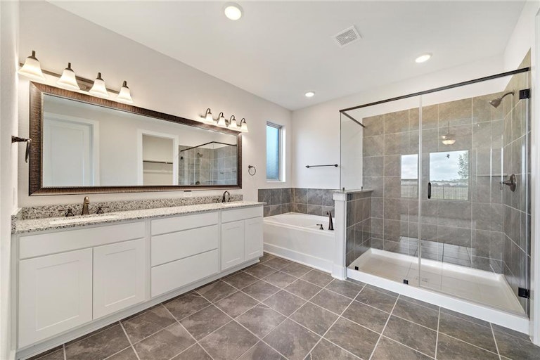 Photo 19 of 35 - 1610 Sequoia Run Dr, Rosharon, TX 77583
