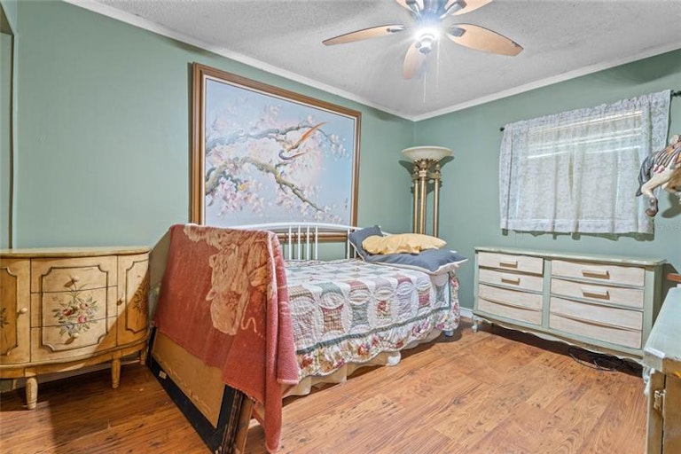 Photo 3 of 22 - 6425 Lynn Rd, Orlando, FL 32810