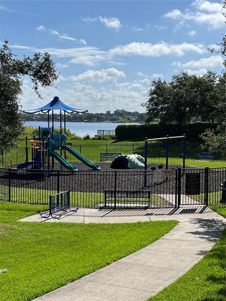 Photo 30 of 36 - 2616 Balforn Tower Way, Winter Garden, FL 34787