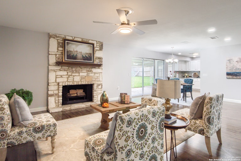 Photo 8 of 27 - 5803 Burkley Springs St, San Antonio, TX 78233
