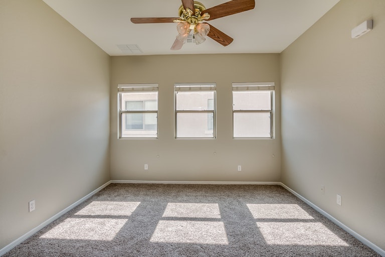 Photo 8 of 34 - 4294 E Velasco St, San Tan Valley, AZ 85140