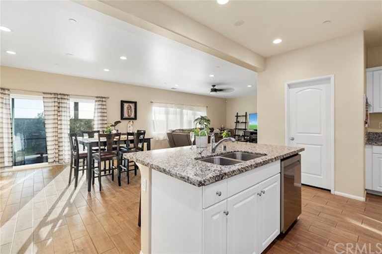 Photo 7 of 30 - 26923 Mountaingate St, Menifee, CA 92585