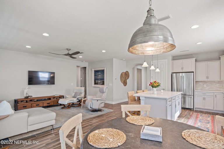 Photo 9 of 29 - 104 Lantern Oak Ln, Ponte Vedra, FL 32081