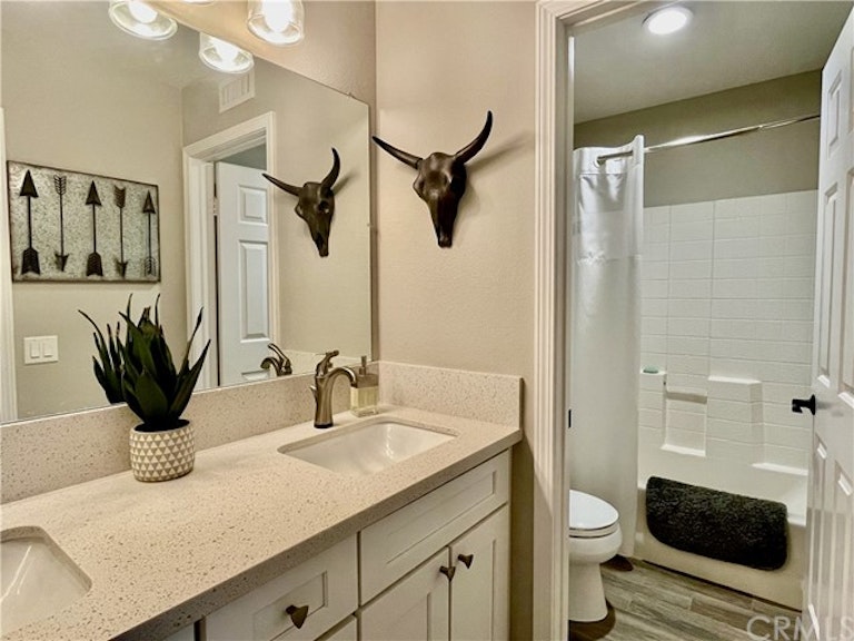 Photo 28 of 39 - 29132 Wayfarer Ct, Lake Elsinore, CA 92530