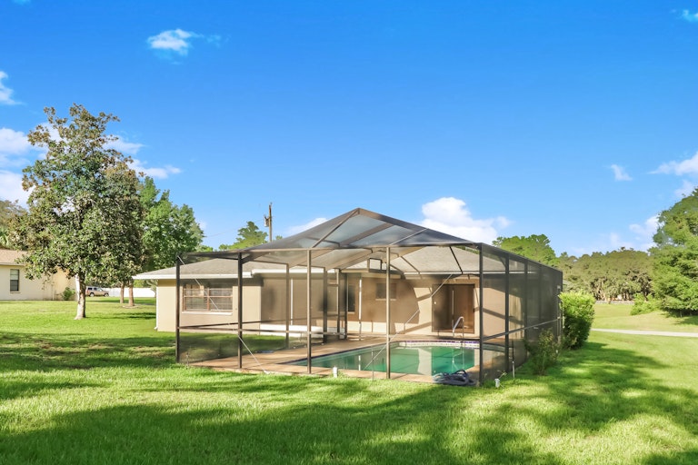 Photo 7 of 27 - 1195 Glowood Ave, Spring Hill, FL 34609