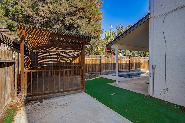 Photo 36 of 36 - 1708 Branchwood Cir, Modesto, CA 95355
